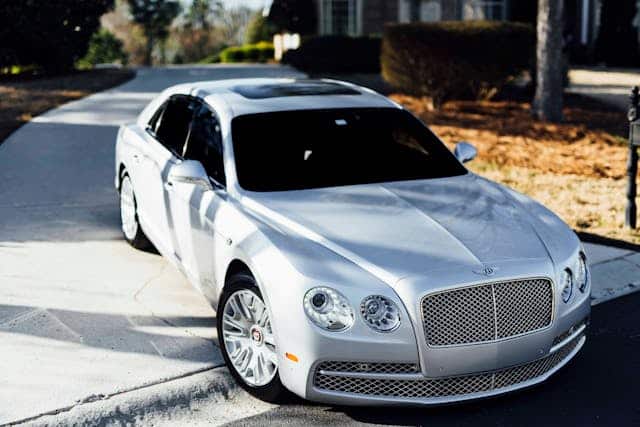 <span style="color: white;">Bentley</span>