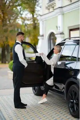 The Benefits of Chauffeur Services