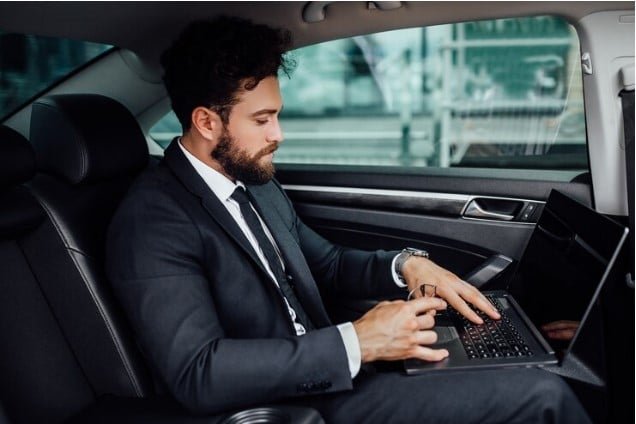 The Benefits of Chauffeur Services