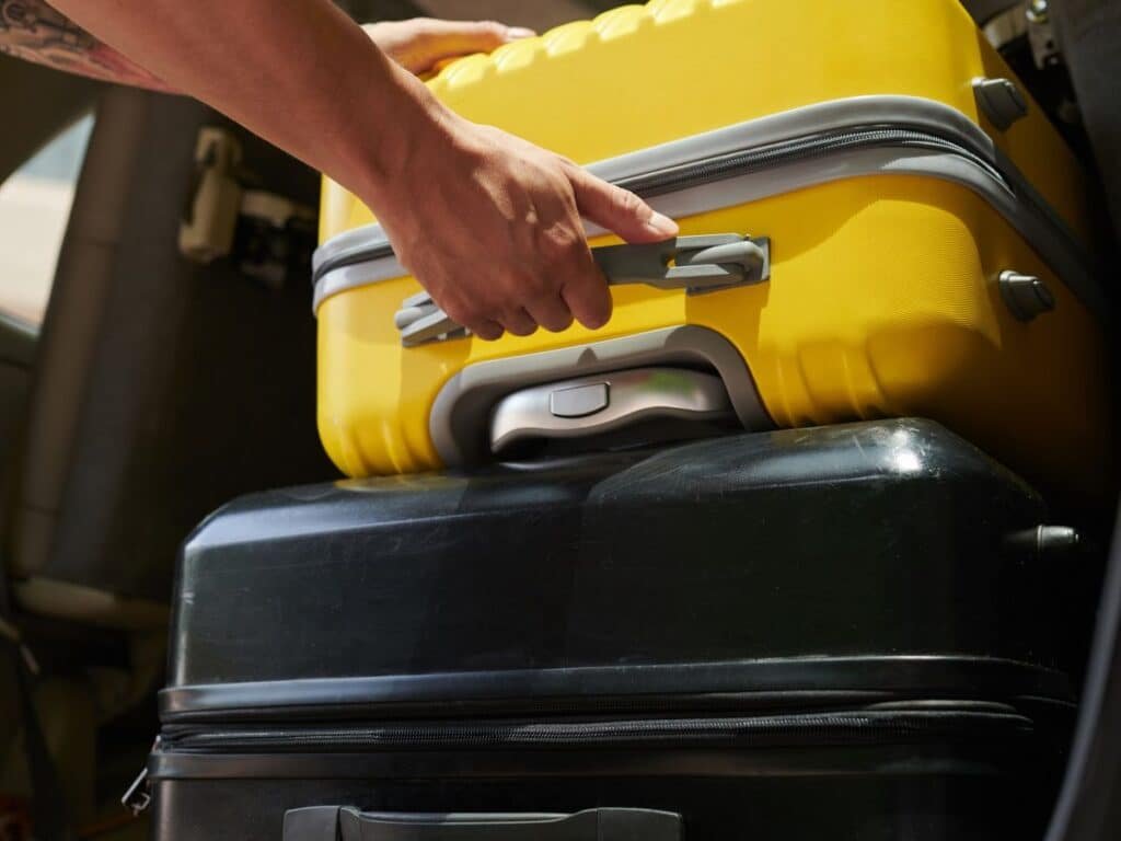 Luggage Assistance for Luxury Transfer to Dubai Airport